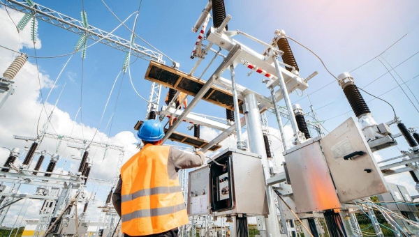 Gestión de activos eléctricos: Subestaciones, mantenimiento y cumplimiento del RETIE 2024 